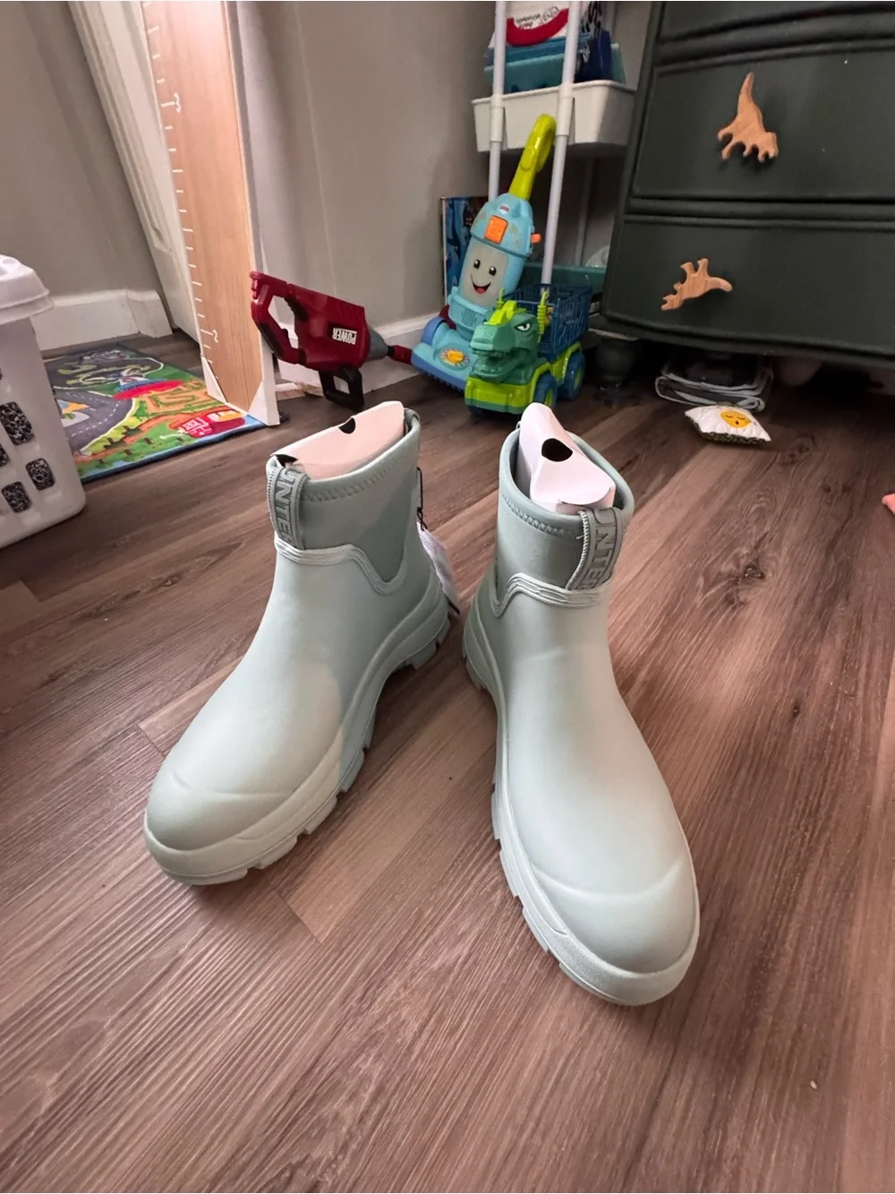 Hunter Chunky Chelsea Boot in light blue